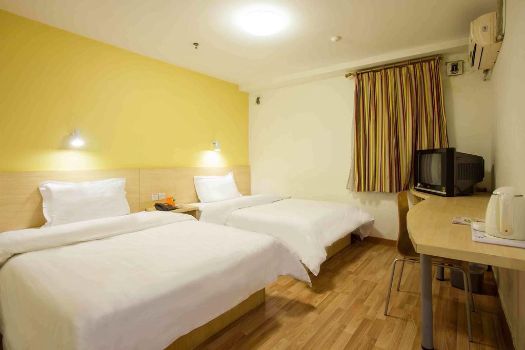 7Days Inn Premium Fuzhou Tatou Road חדר תמונה