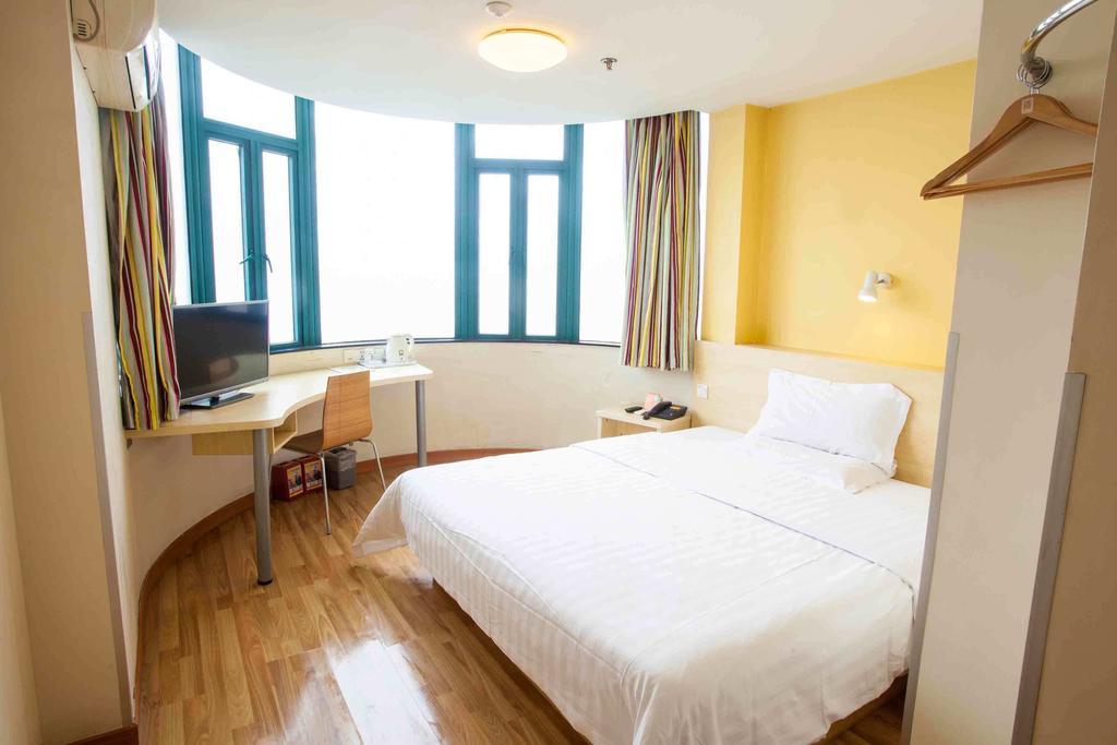 7Days Inn Premium Fuzhou Tatou Road חדר תמונה