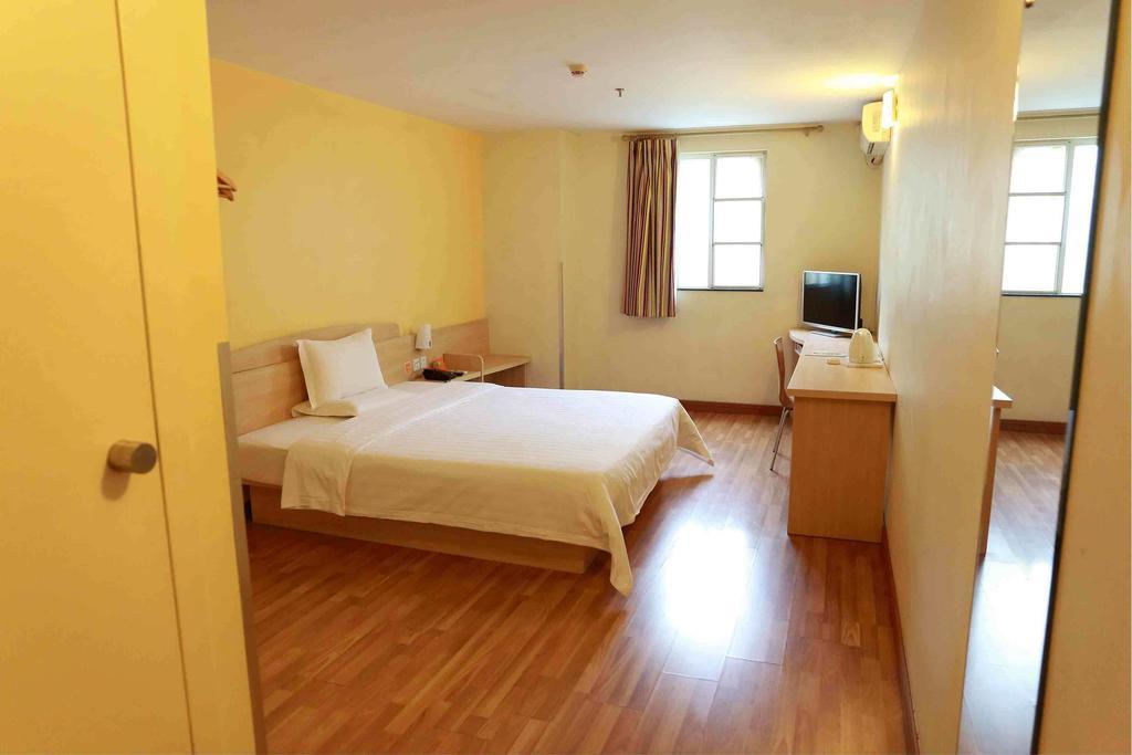 7Days Inn Premium Fuzhou Tatou Road חדר תמונה